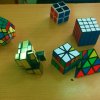 Konkurs układania kostki Rubika